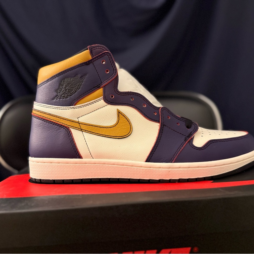 Nike High-Top Sneakers - Purple, Gold, White